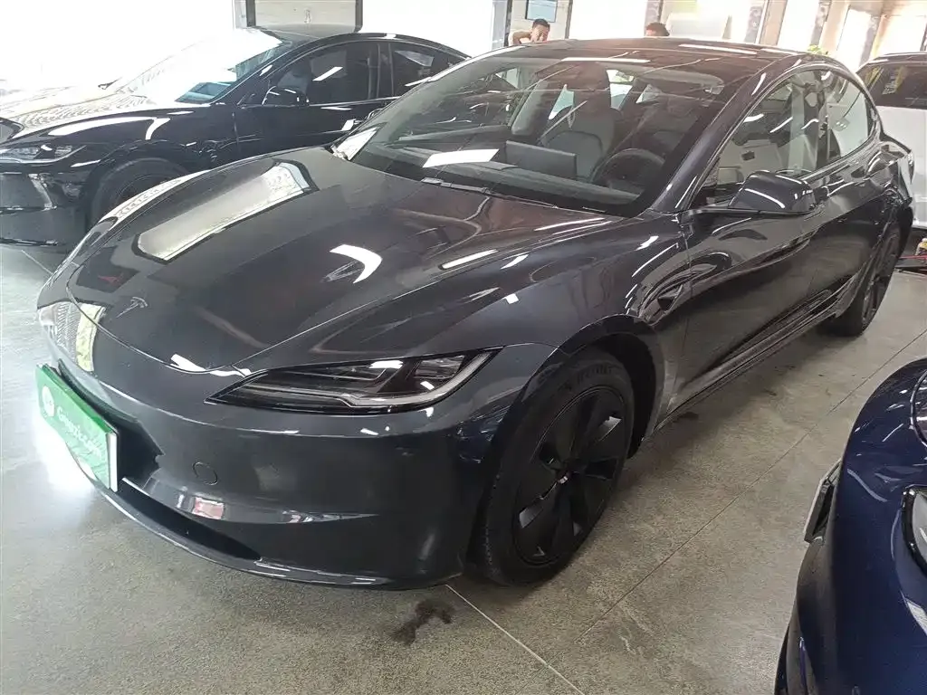 Tesla Model 3 — фото 5