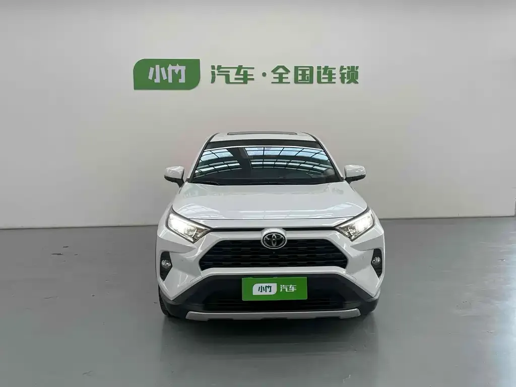 Toyota RAV4 — фото 2