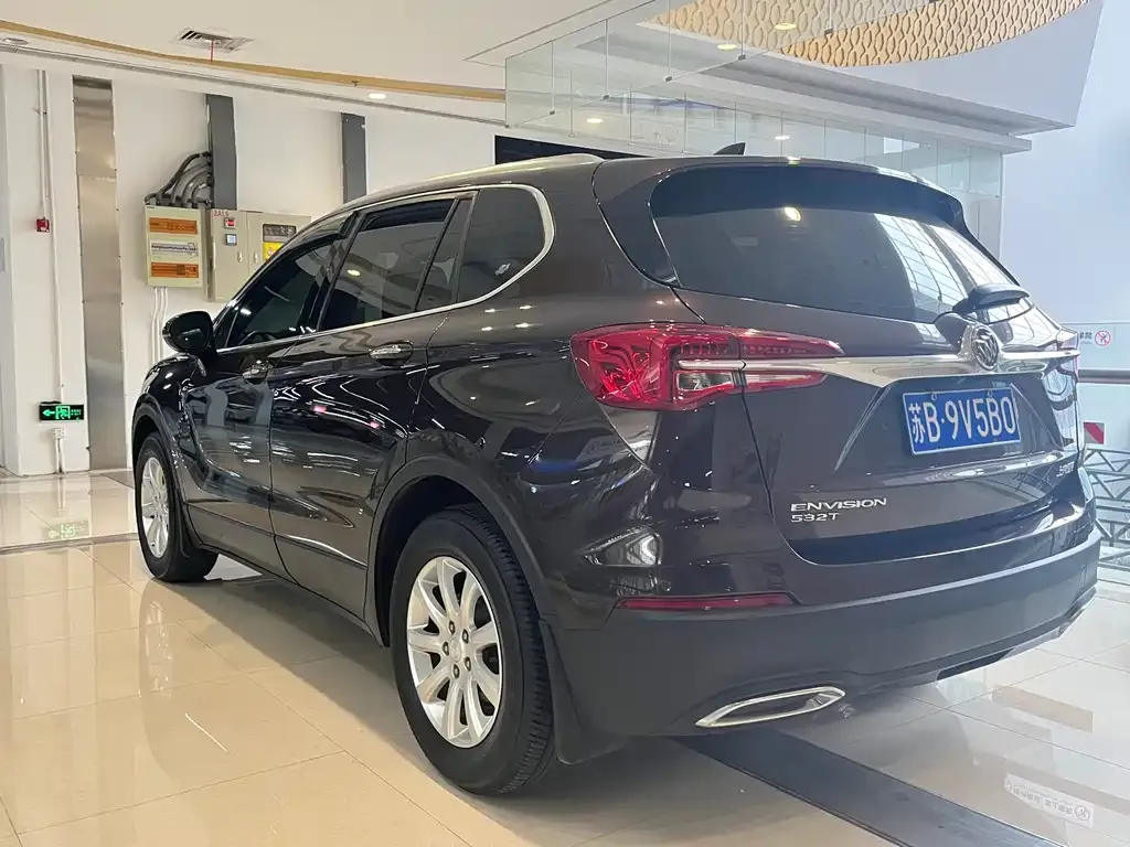 Buick Envision Plus — фото 5
