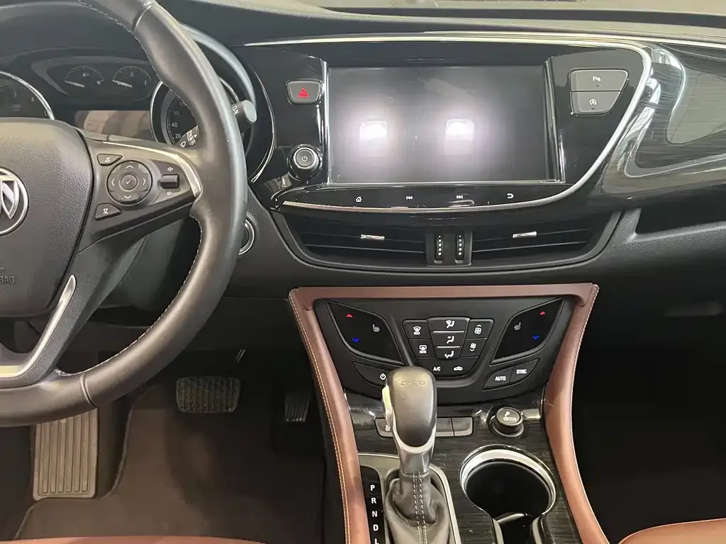 Buick Envision Plus — фото 9