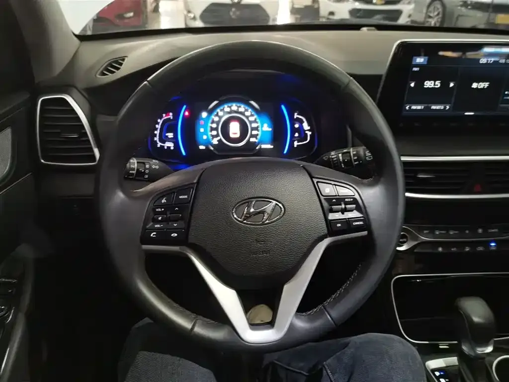 Hyundai Tucson — фото 8