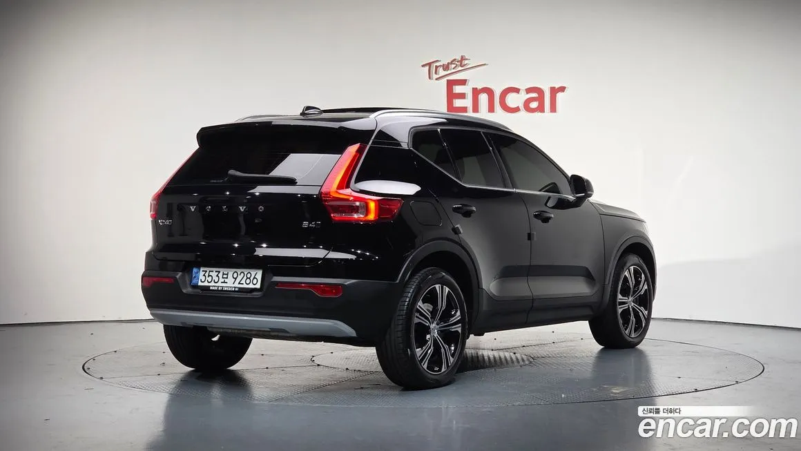 Volvo XC40 — фото 2