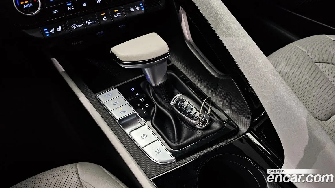 Hyundai AVANTE — фото 9