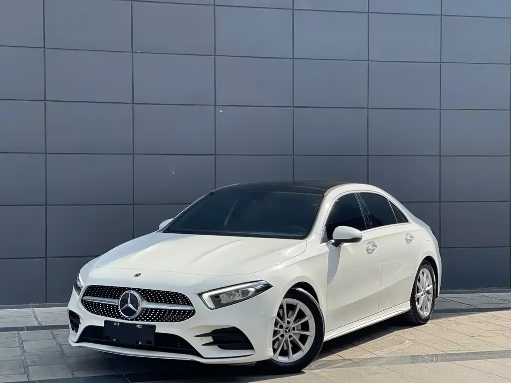 Mercedes-Benz A-Class — фото 1