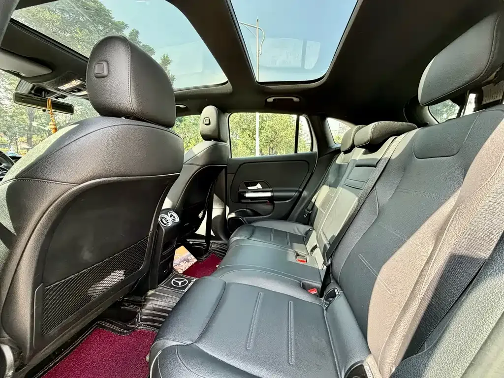 Mercedes-Benz GLA — фото 6