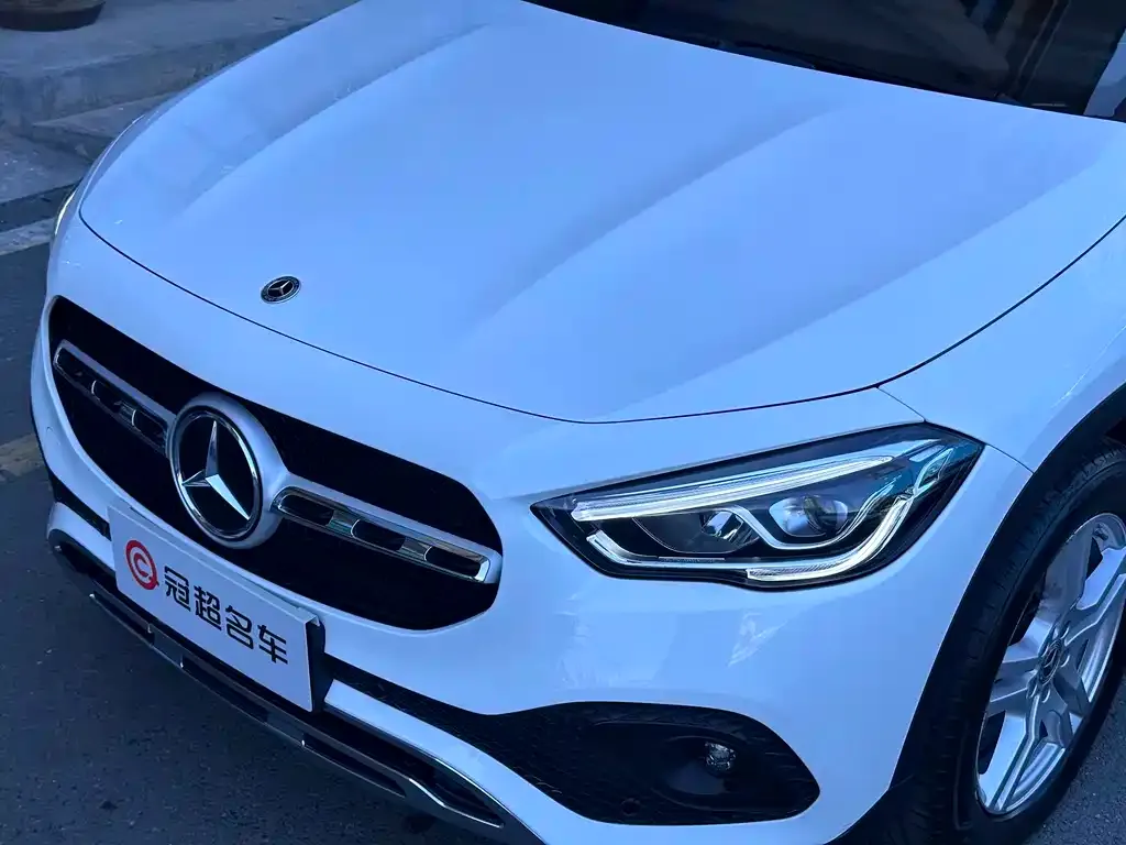 Mercedes-Benz GLA — фото 4