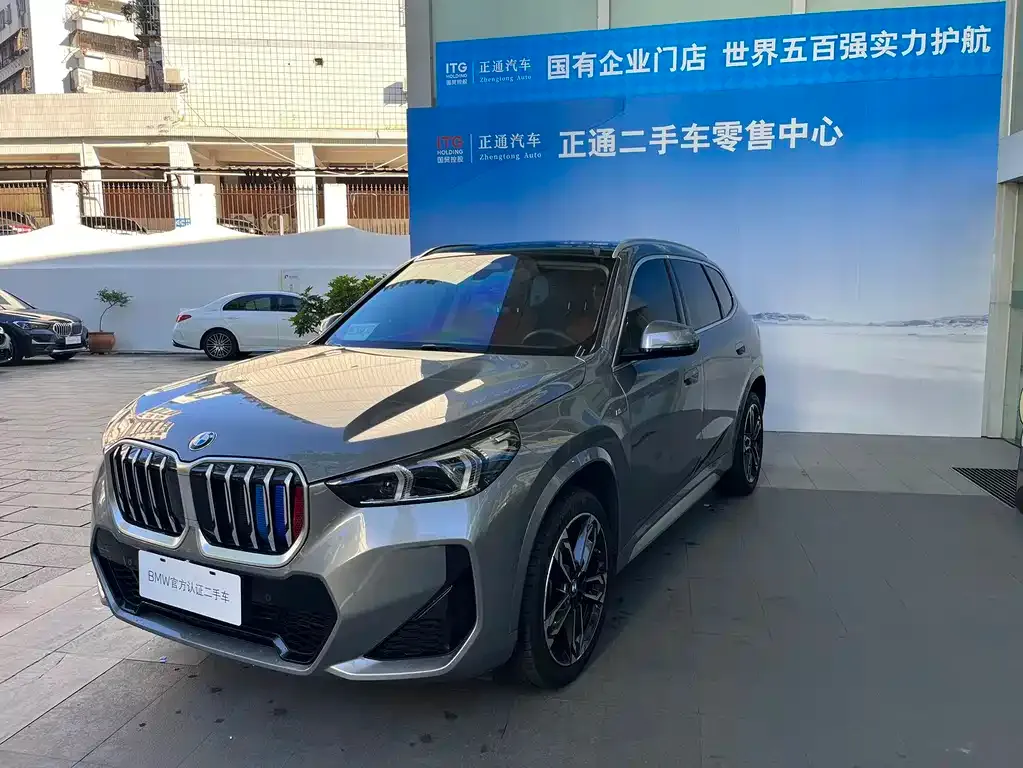 BMW X1 — фото 1