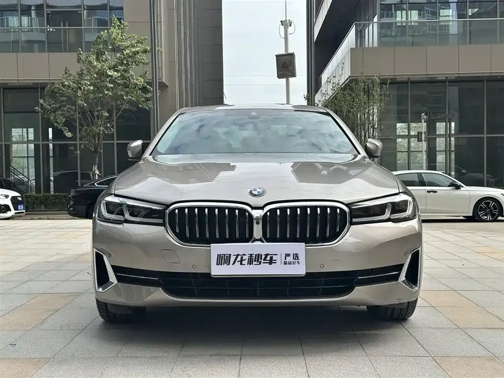 BMW 5 Series — фото 2
