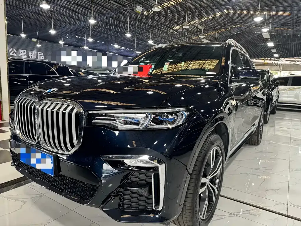BMW X7 — фото 1