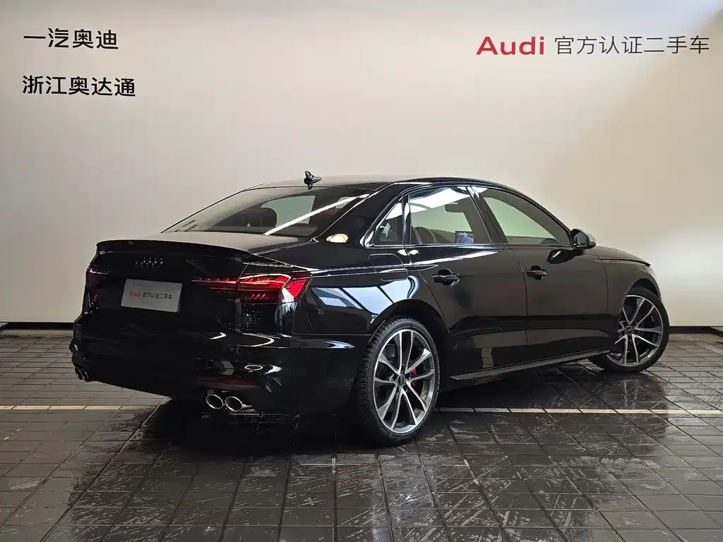 Audi S4 — фото 5