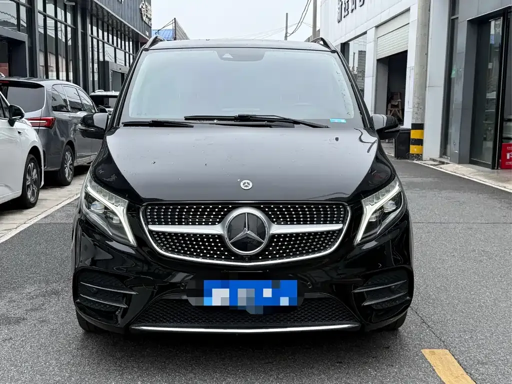 Mercedes-Benz V-Class — фото 2