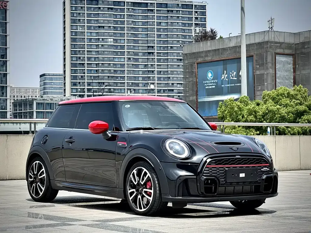 MINI JCW (John Cooper Works) — фото 3