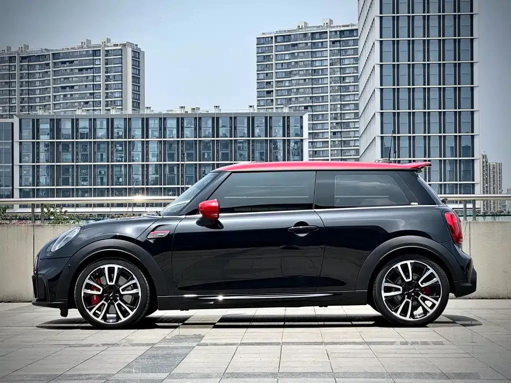 MINI JCW (John Cooper Works) — фото 4