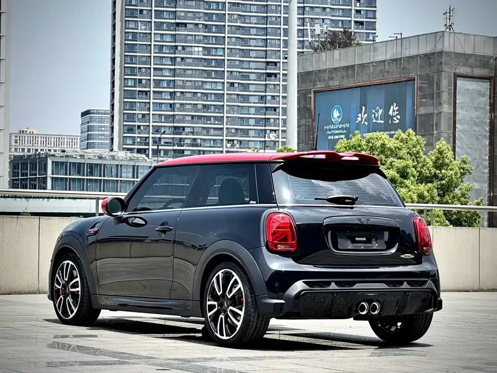 MINI JCW (John Cooper Works) — фото 8