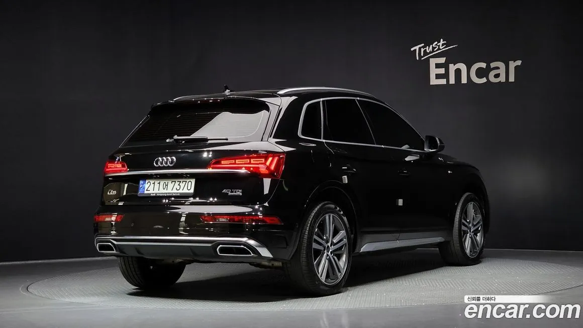 Audi Q5 — фото 2