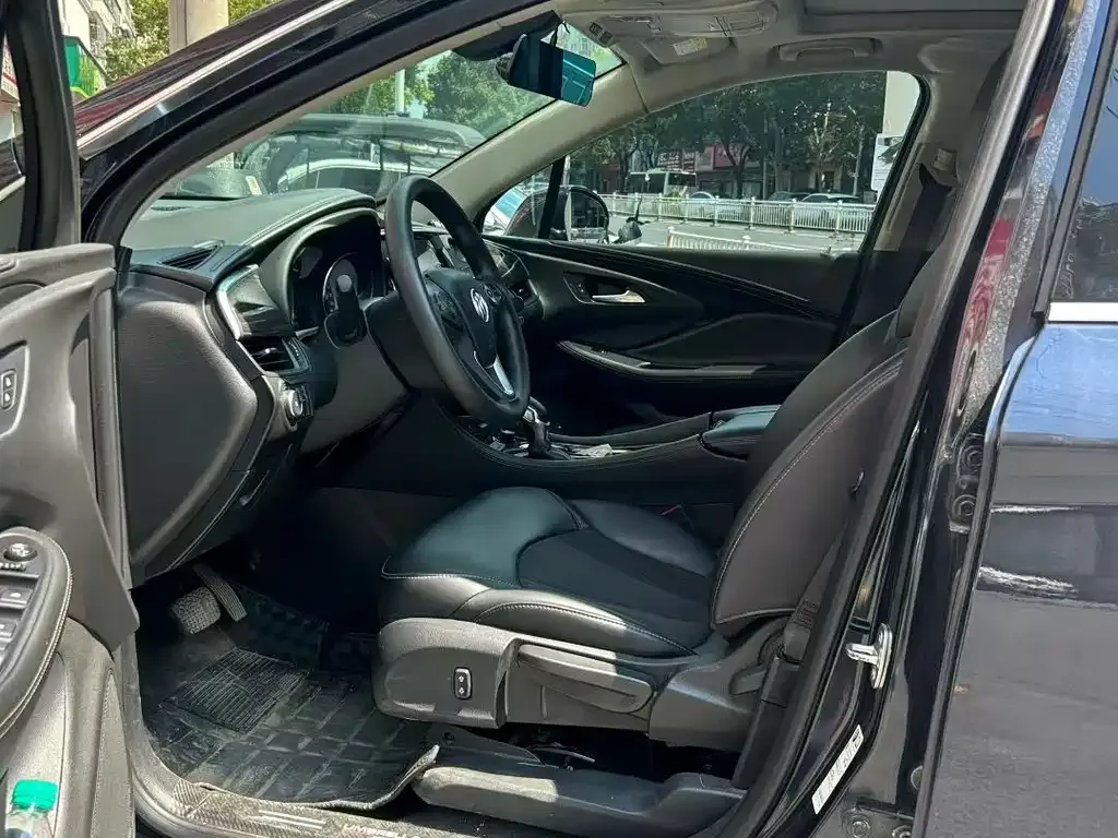 Buick Envision Plus — фото 4