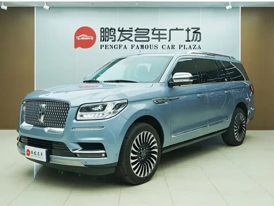 Lincoln Navigator — фото 1