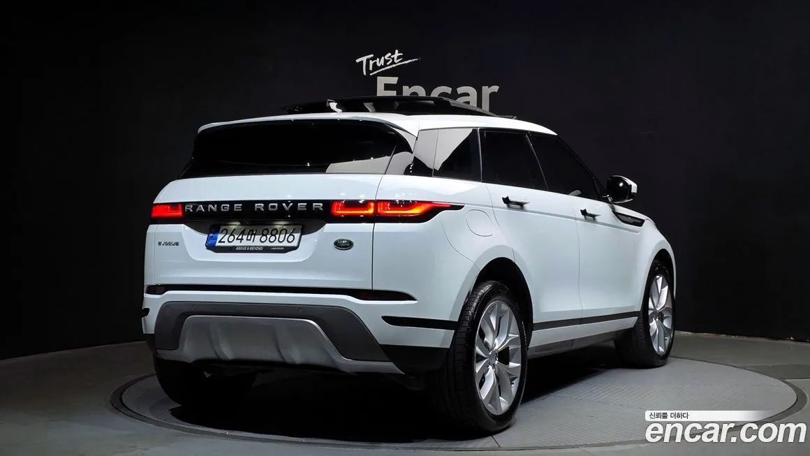 Land Rover Range Rover Evoque — фото 2