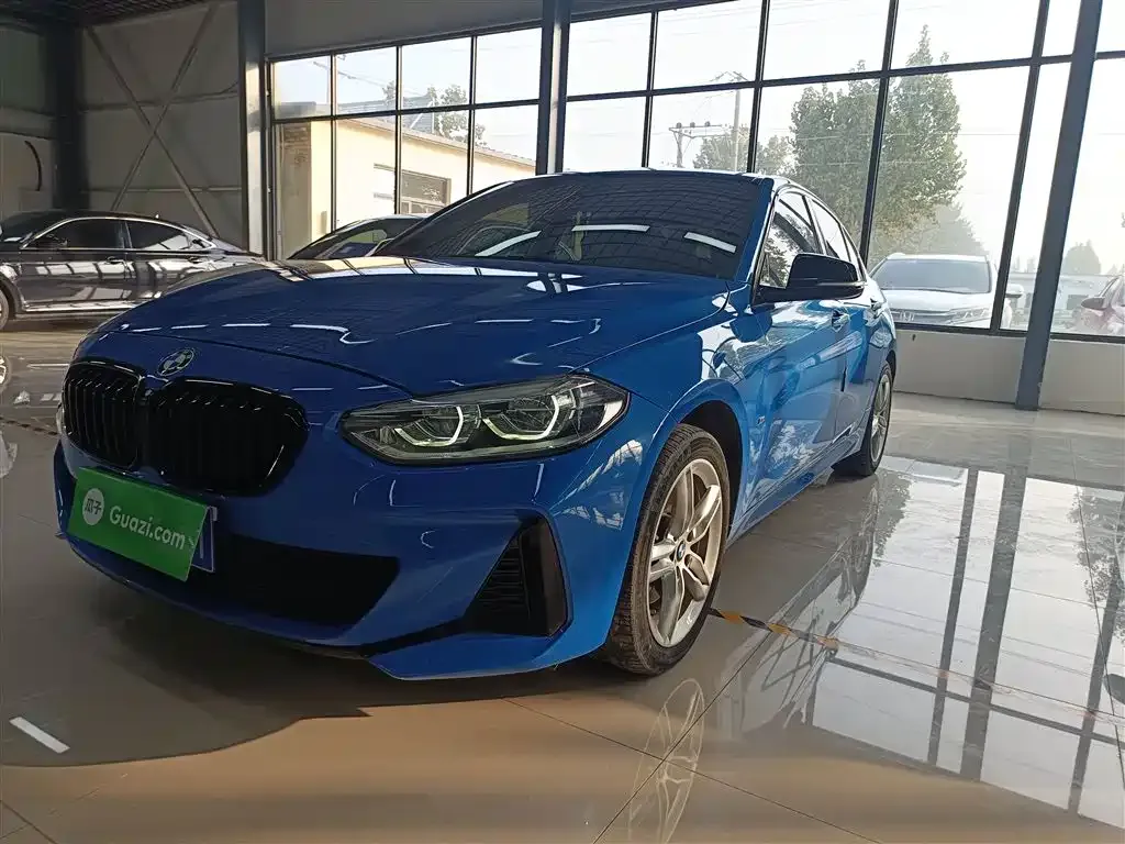 BMW 1 Series — фото 1