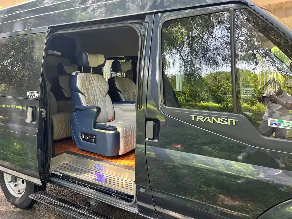 Ford Transit Custom — фото 6