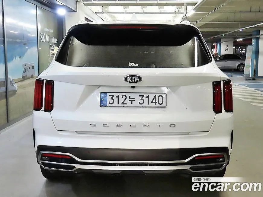 Kia Sorento — фото 5