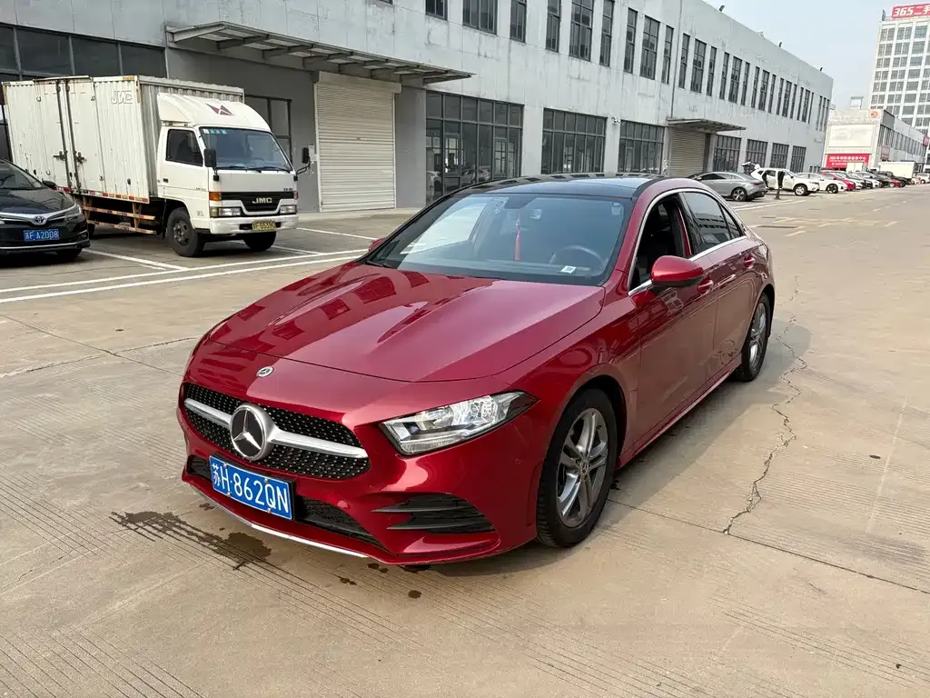 Mercedes-Benz A-Class — фото 1