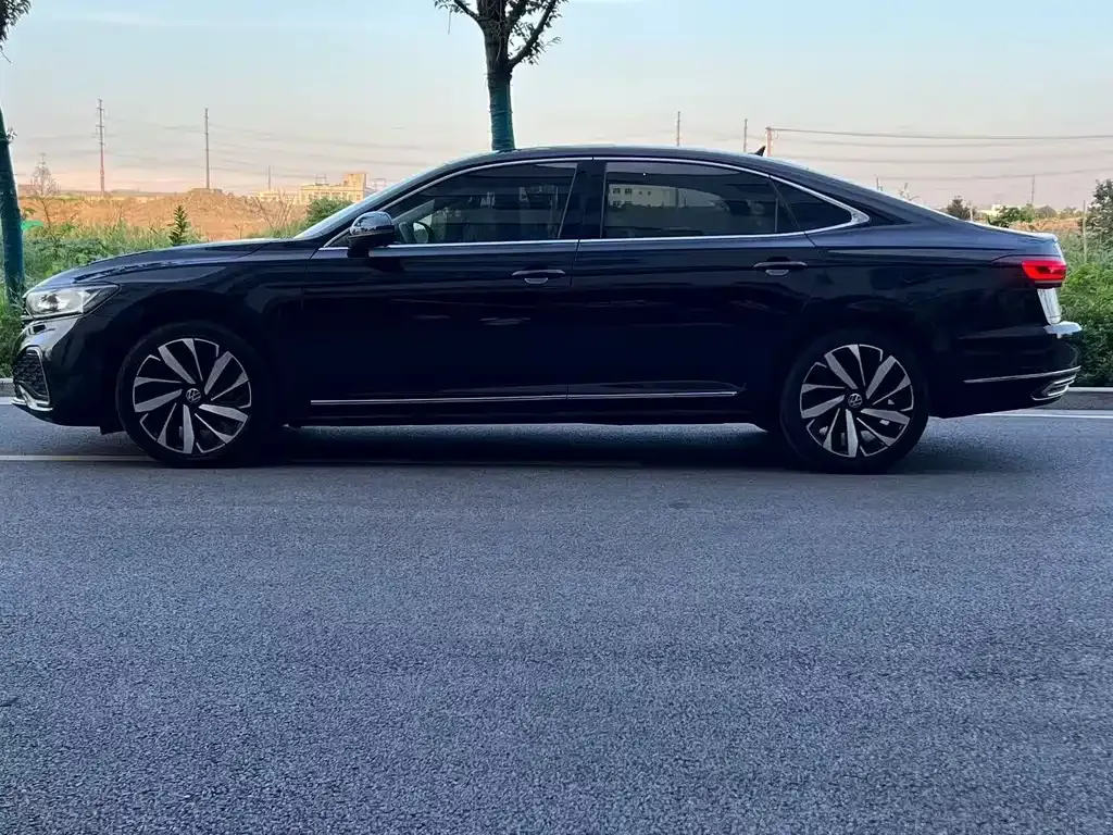 Volkswagen Passat — фото 3