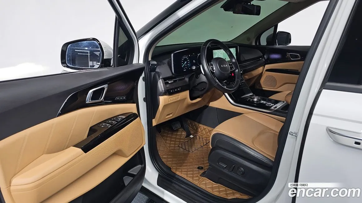 Kia Carnival — фото 10
