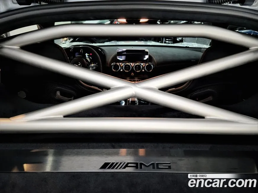 Mercedes-Benz AMG GT — фото 10