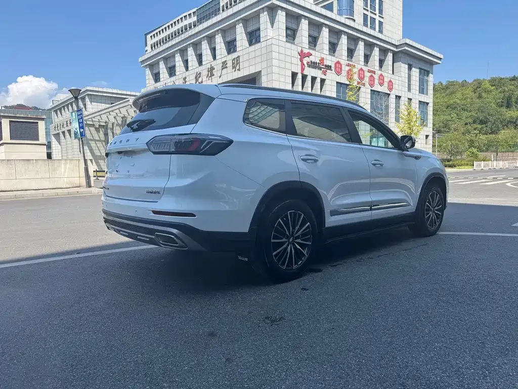 Chery Tiggo 8 PLUS — фото 5