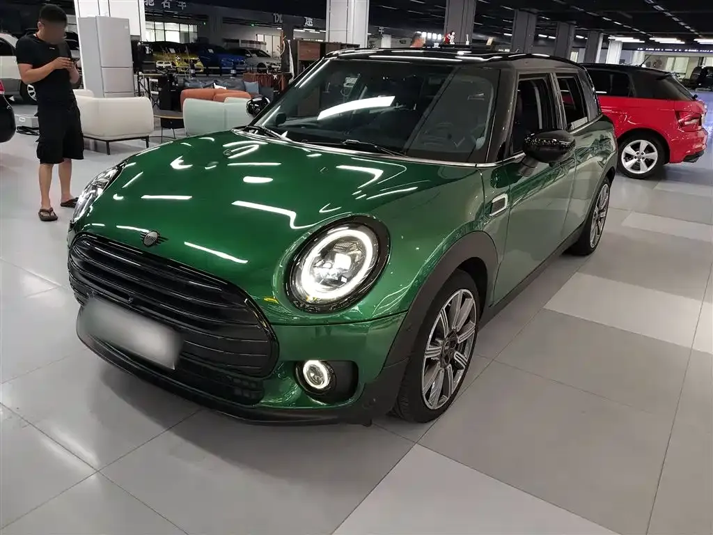 MINI Clubman — фото 1