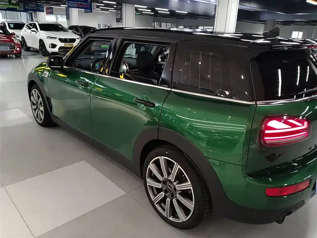 MINI Clubman — фото 5