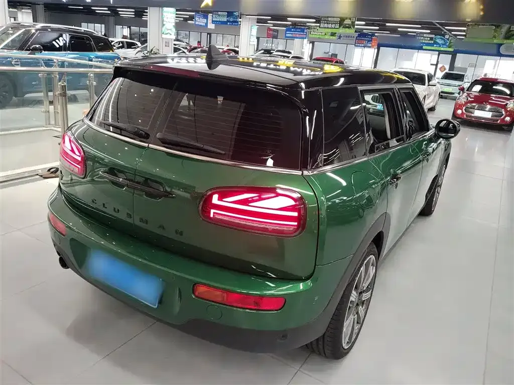MINI Clubman — фото 7