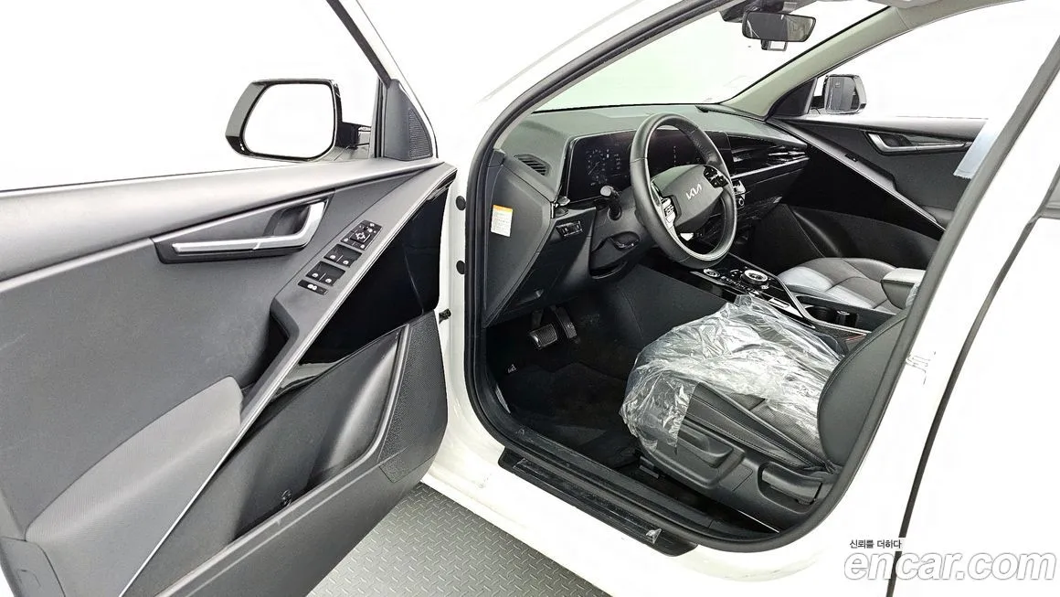 Kia Niro — фото 10