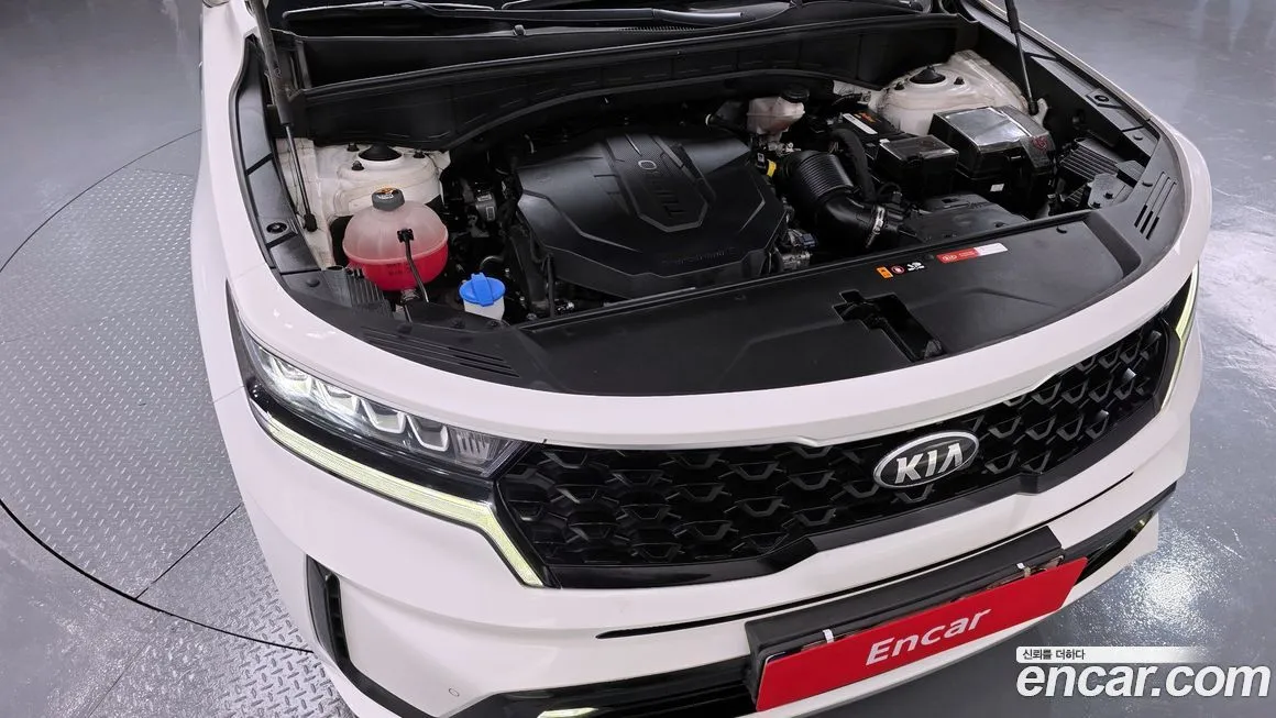 Kia Sorento — фото 6