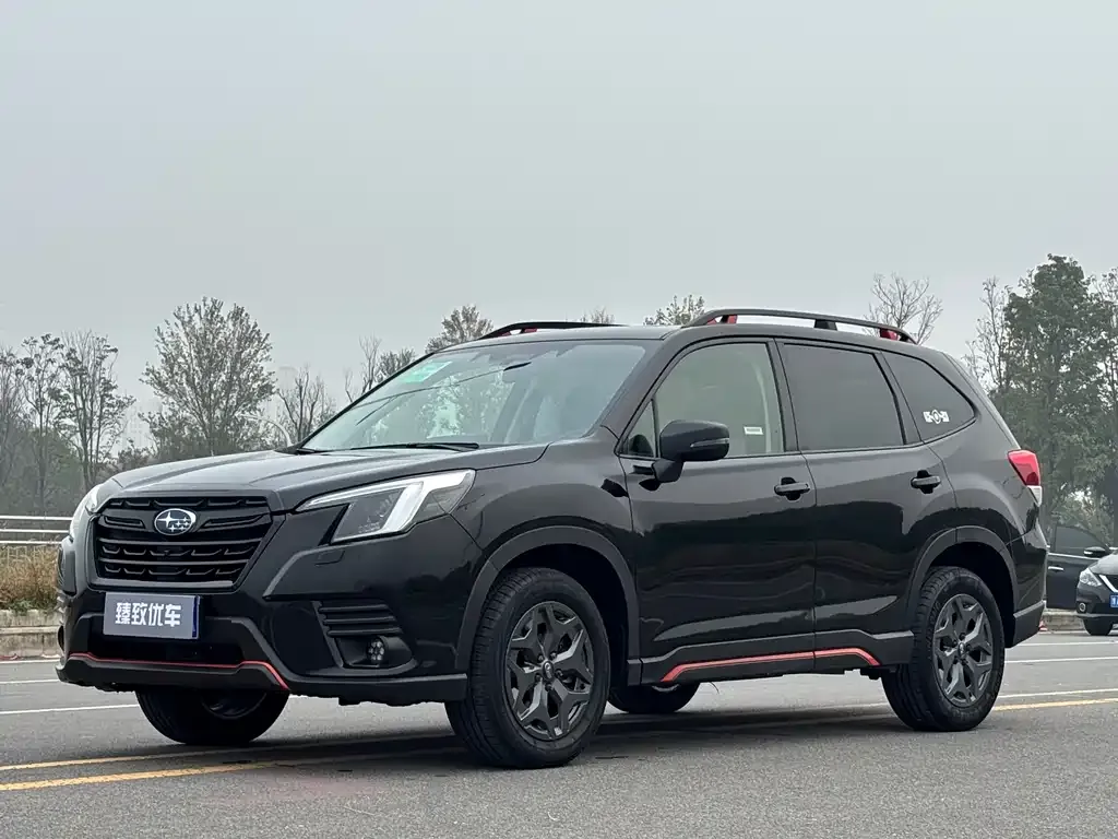 Subaru Forester — фото 1