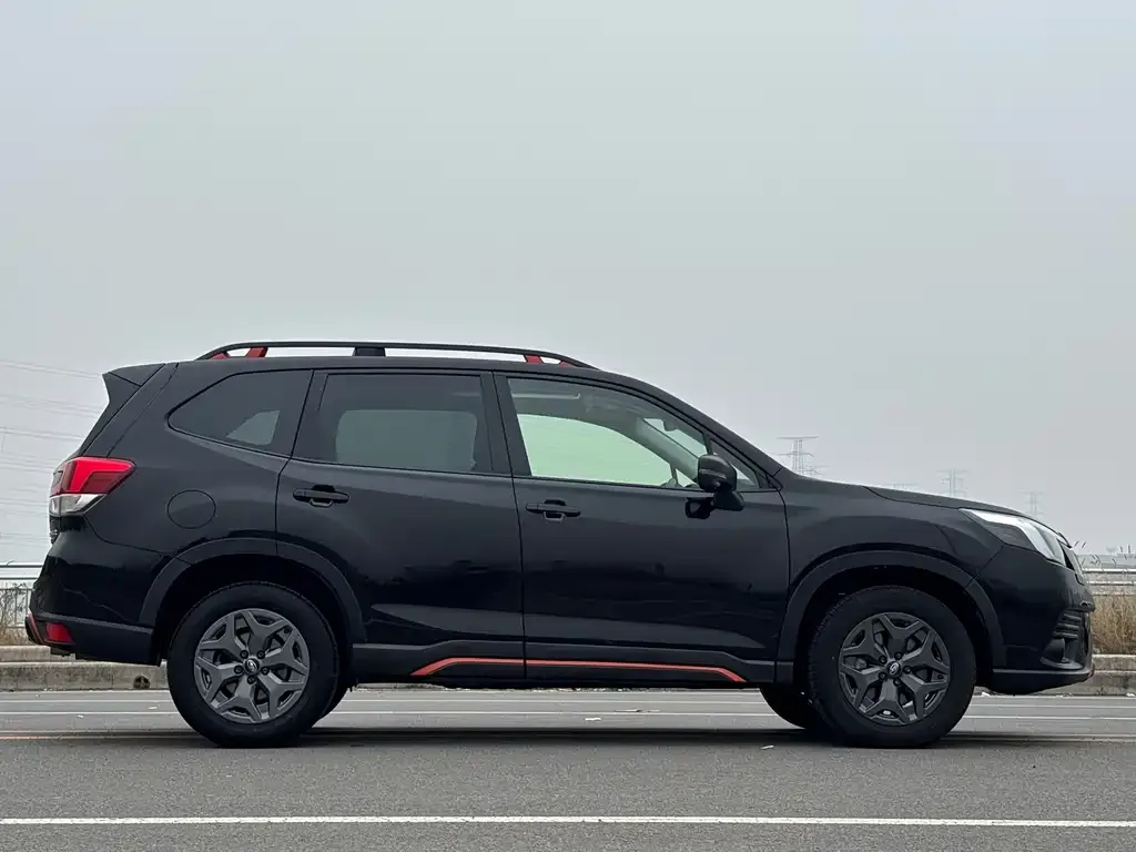Subaru Forester — фото 5