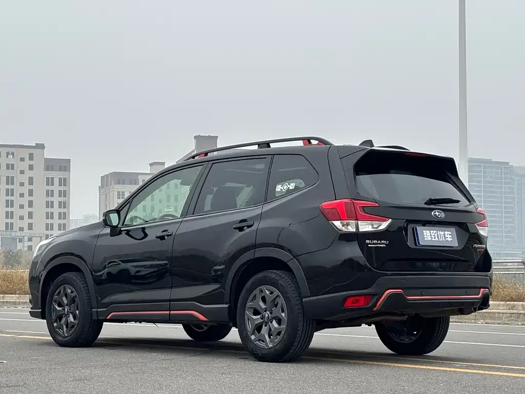 Subaru Forester — фото 7