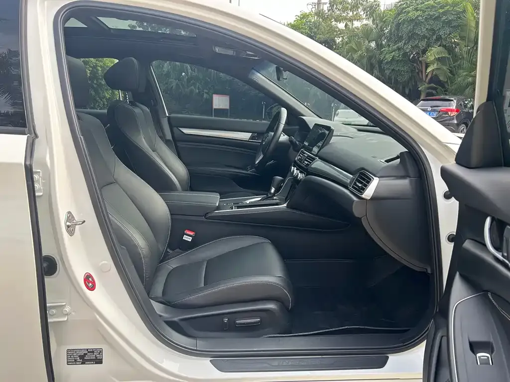 Honda Inspire — фото 9