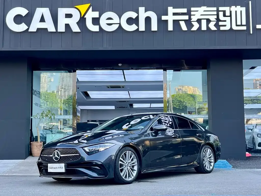 Mercedes-Benz CLS — фото 1