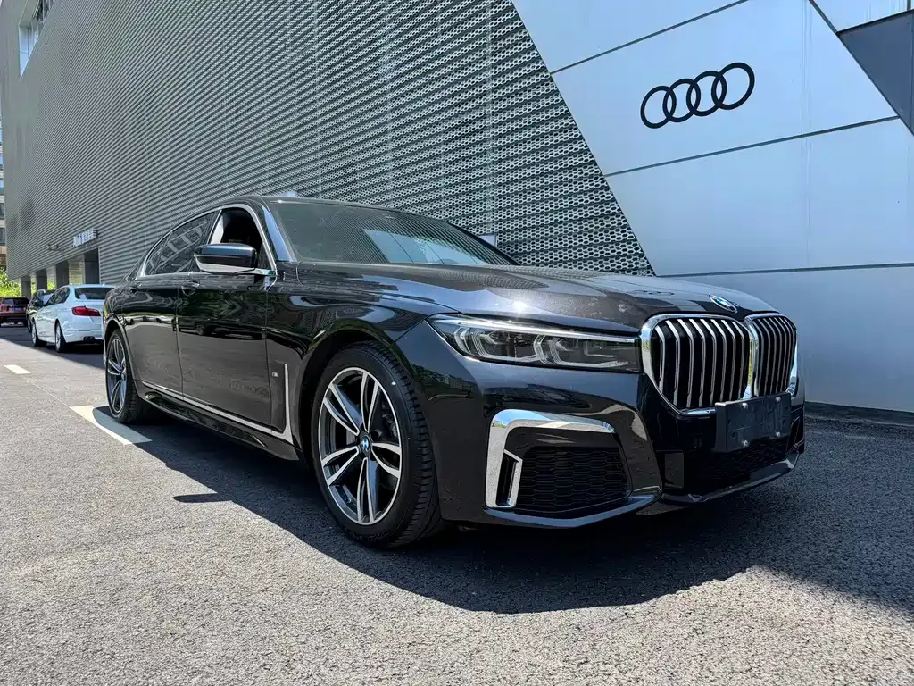 BMW 7 Series — фото 3