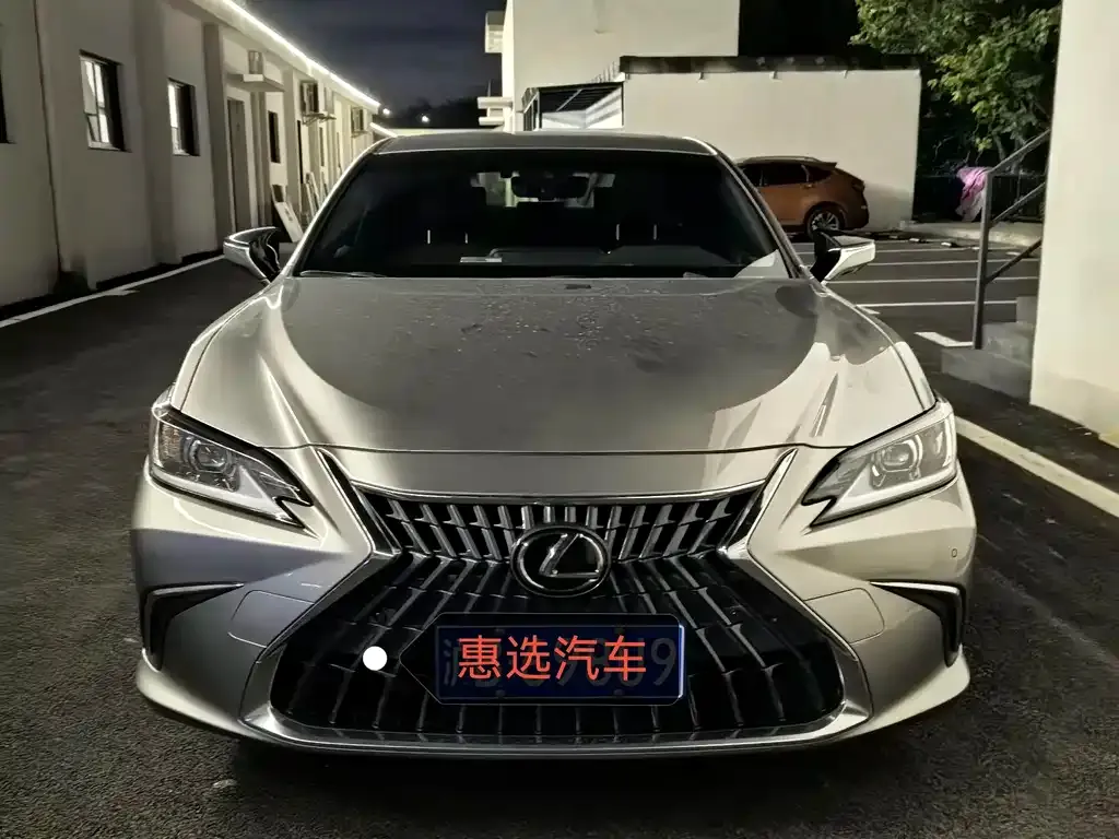 Lexus ES — фото 2