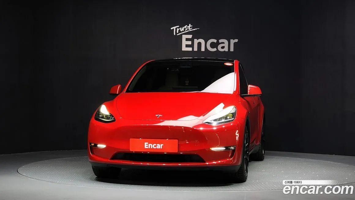 Tesla Model Y — фото 3