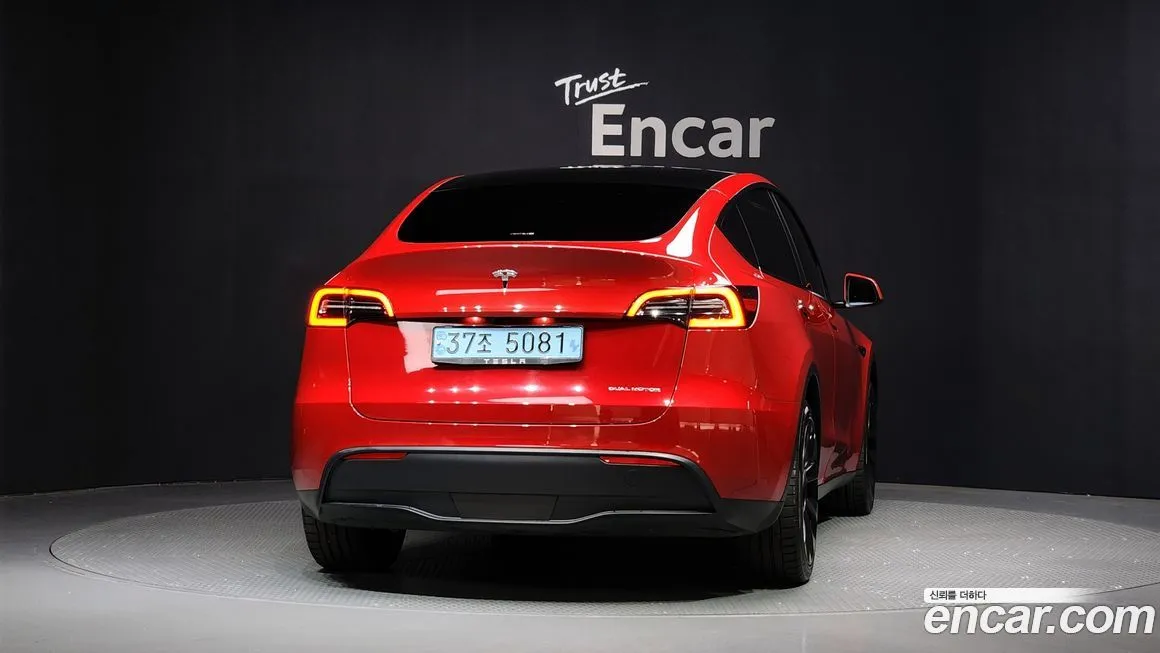 Tesla Model Y — фото 4