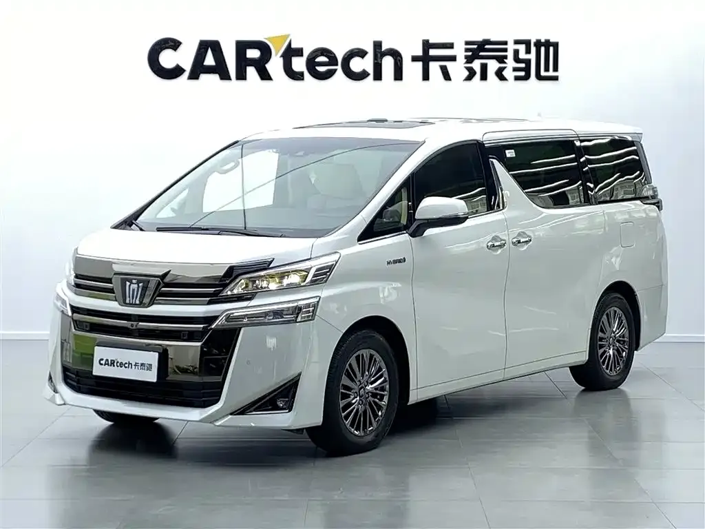 Toyota Vellfire — фото 1