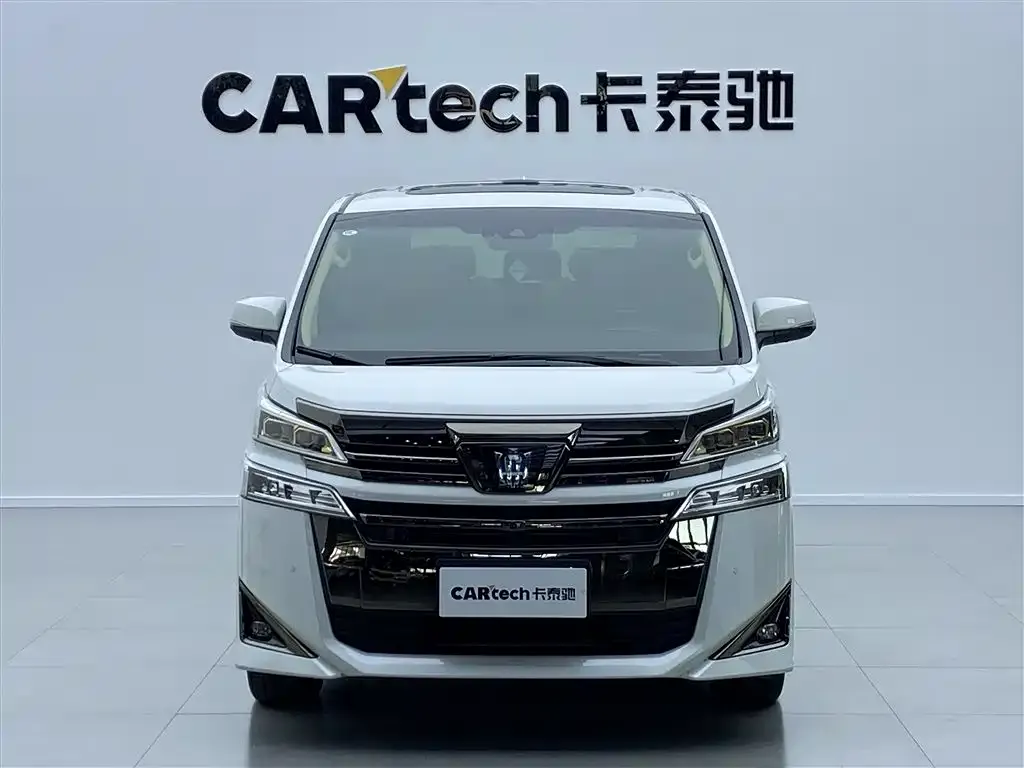 Toyota Vellfire — фото 2
