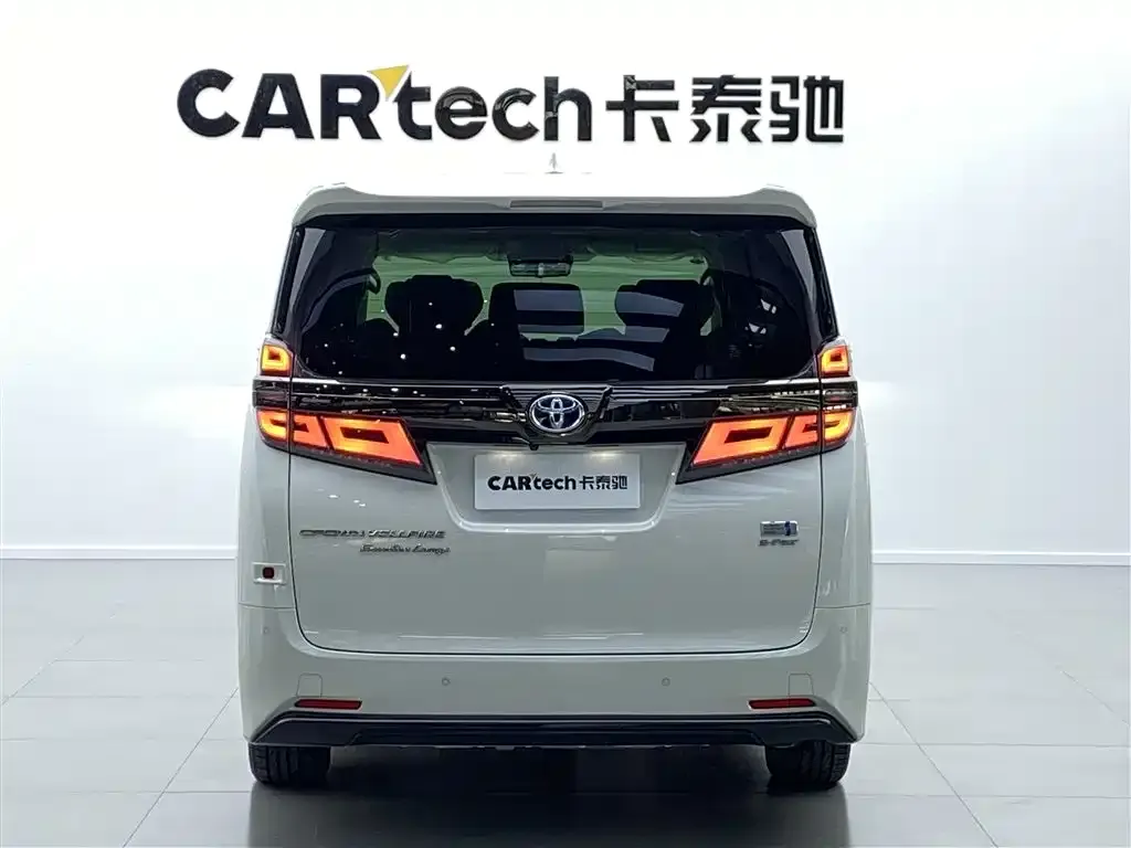 Toyota Vellfire — фото 4