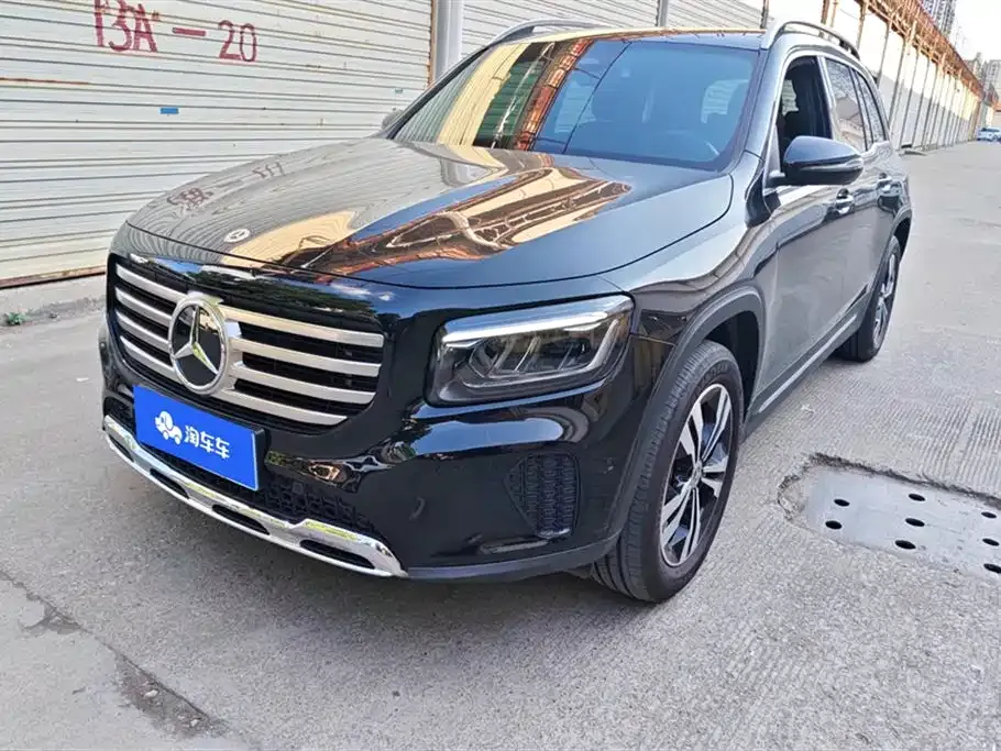 Mercedes-Benz GLB — фото 1
