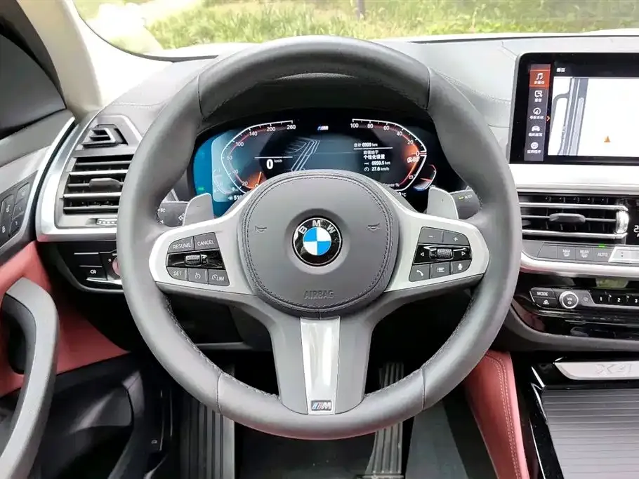 BMW X4 — фото 10