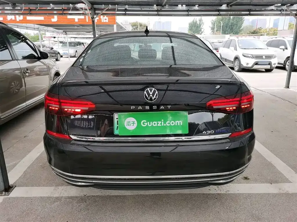 Volkswagen Passat New Energy — фото 6